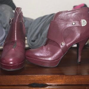 Ankle boots